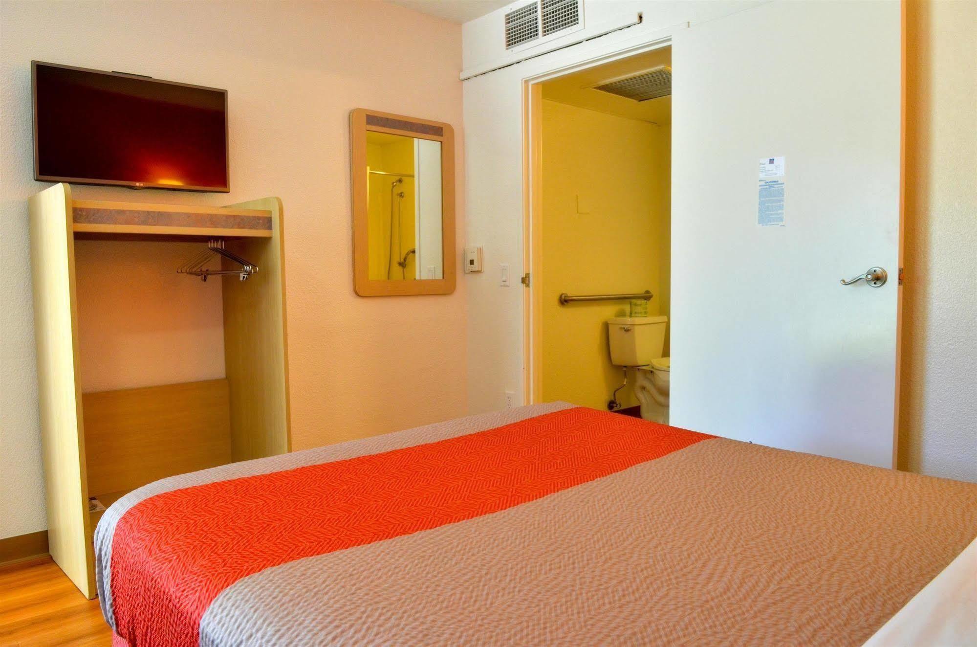 Motel 6-Santa Nella, Ca - Los Banos - Interstate 5 Exterior photo